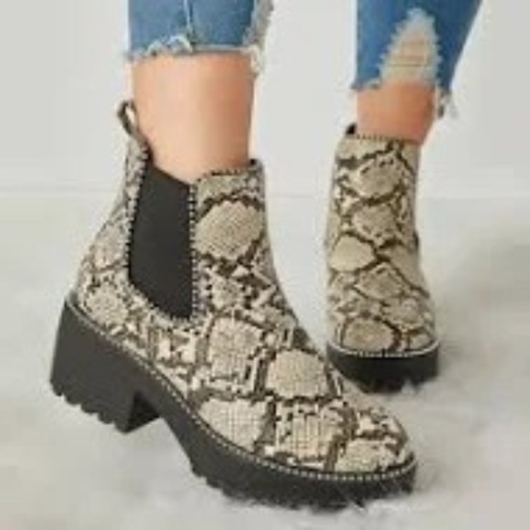 TINSTREE LADIES SNAKE SKIN CHELSEA CHUNKEY BOOTS ( NEW) - Picture 1 of 1